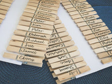 Load image into Gallery viewer, Hand-Lettered Peg Place Cards
